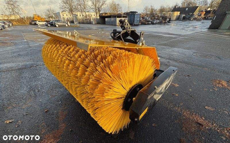Zamiatarka odśnieżarka szczotka hydrauliczna GMR Stensballe Kubota Iseki Epoke - 5