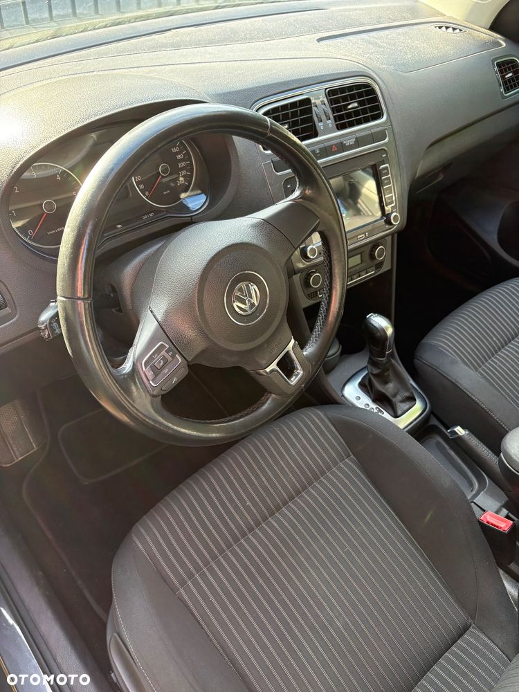 Volkswagen Polo 1.6 TDI DPF Highline DSG - 4