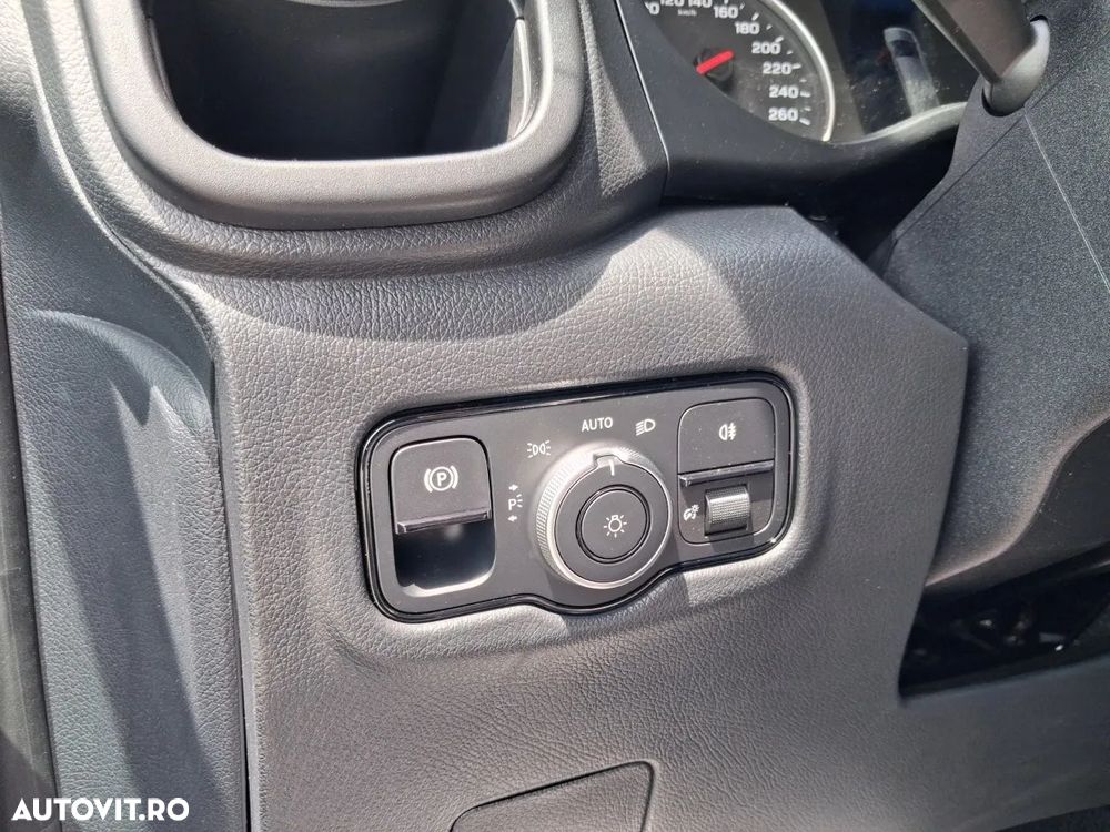 Mercedes-Benz Vito Extra-Lung 114 CDI 136CP RWD 9AT Pro - 11