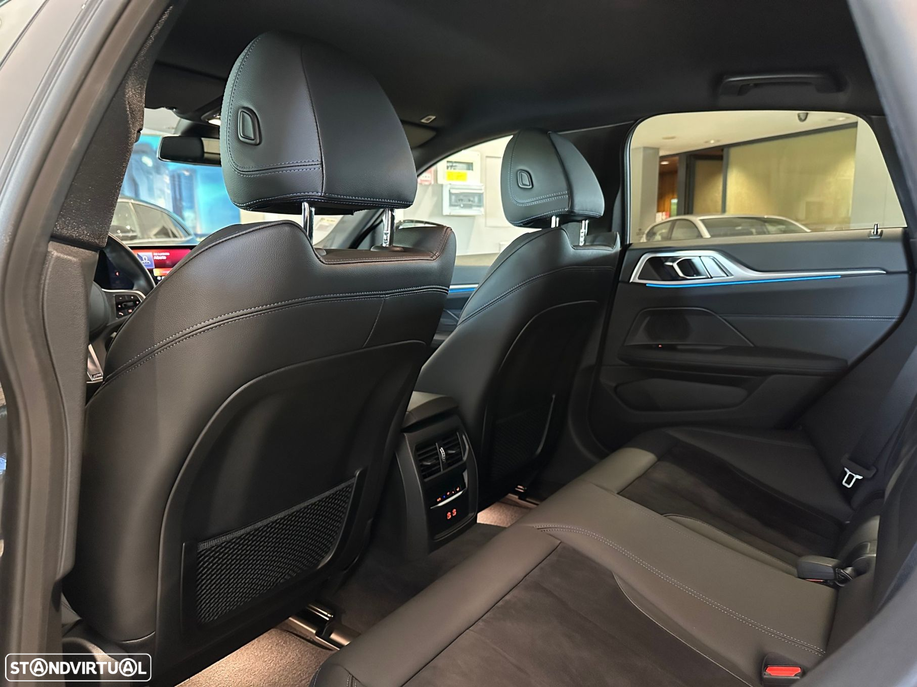 BMW i4 eDrive40 Desportiva M - 23