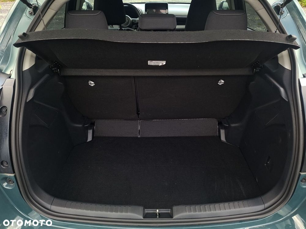 Toyota Yaris Hybrid 1.5 Style - 11