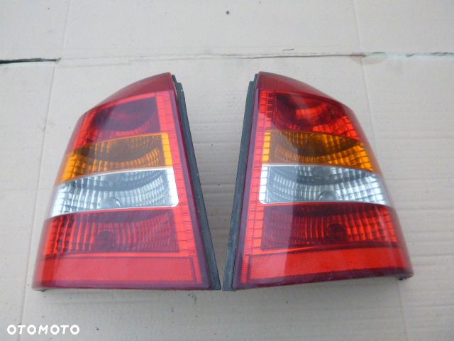 LAMPA LEWY TYŁ PRAWY TYŁ KOMPLET OPEL ASTRA II G - 2