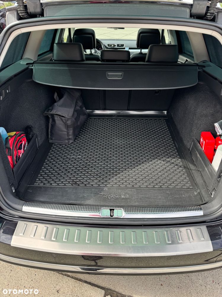 Volkswagen Passat 2.0 TDI Highline DSG - 9