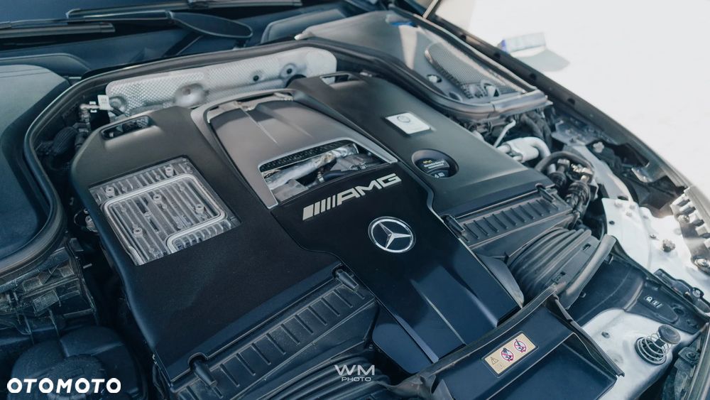 Mercedes-Benz Klasa E AMG 63 S 4Matic AMG Speedshift 9G-MCT Edition 1 - 21
