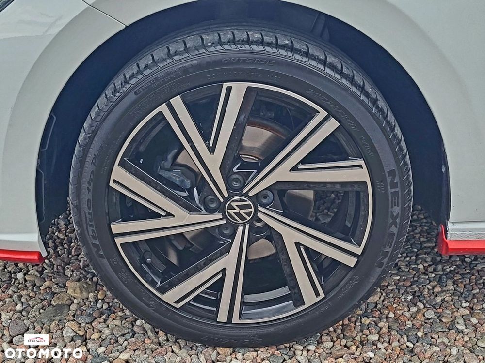 Volkswagen Polo - 22