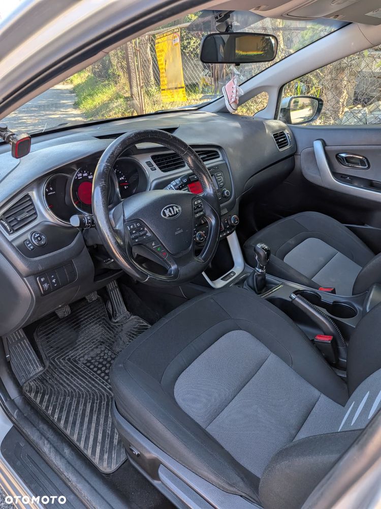 Kia Ceed - 6
