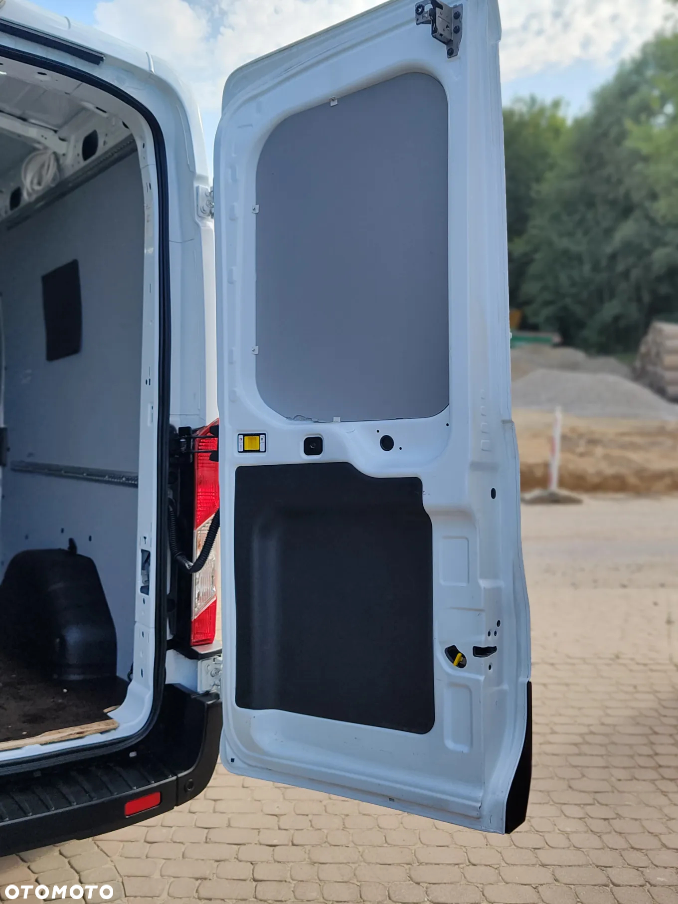 Ford Transit - 19