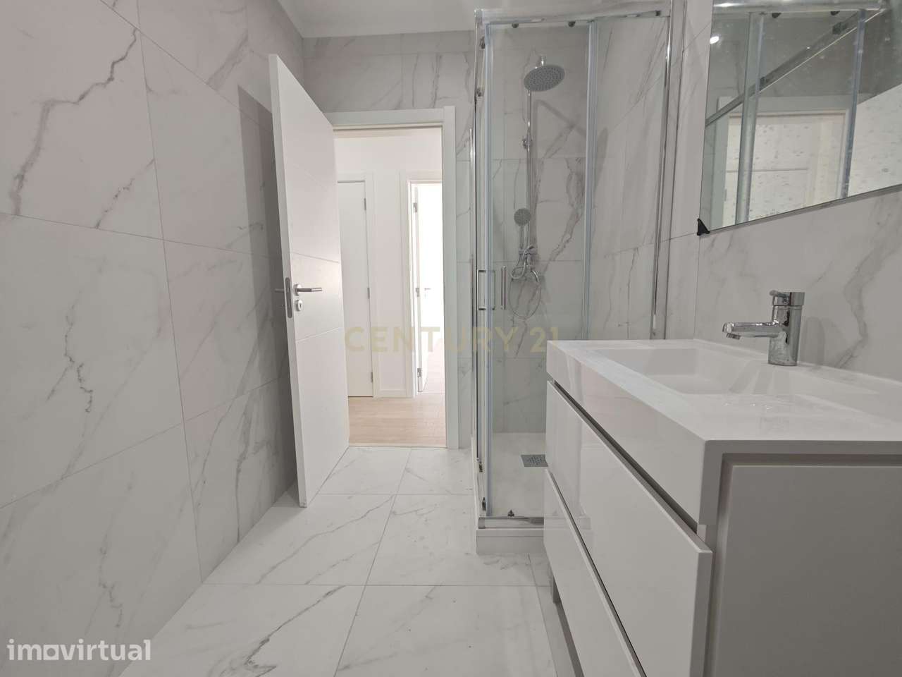 T2 na Amadora com renovação a estrear, em prédio totalmente reabilitad - Grande imagem: 5/17