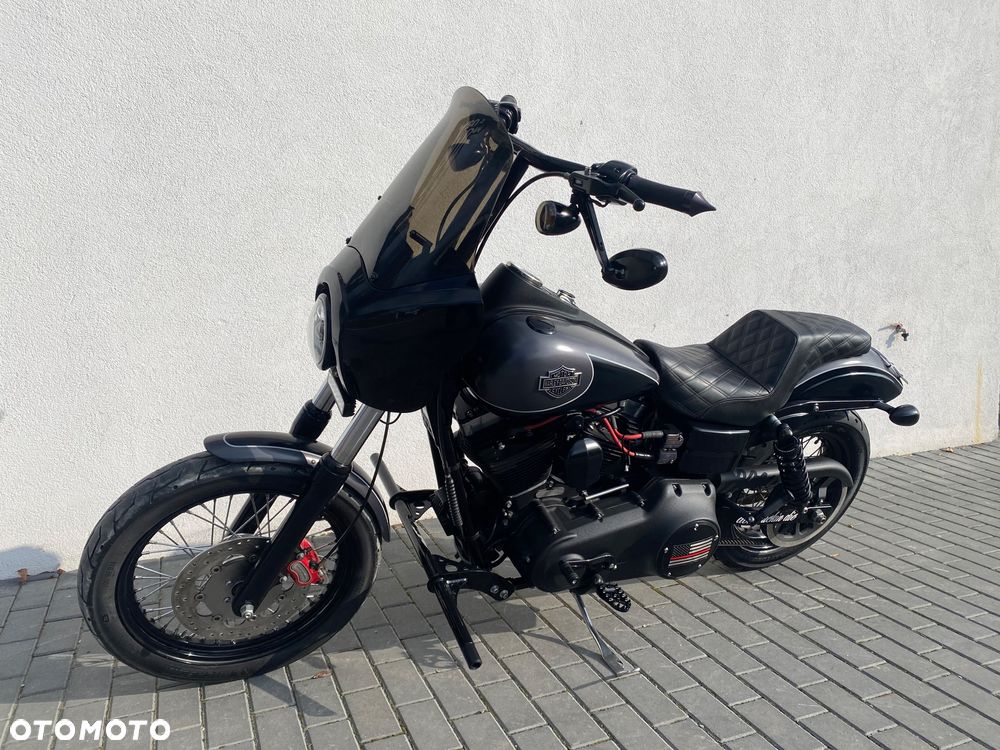 Harley-Davidson Dyna Street Bob - 11