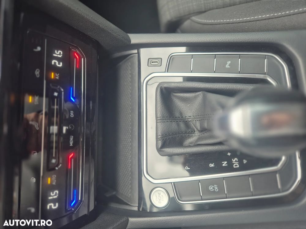 Volkswagen Passat 2.0 TDI DSG Comfortline - 30