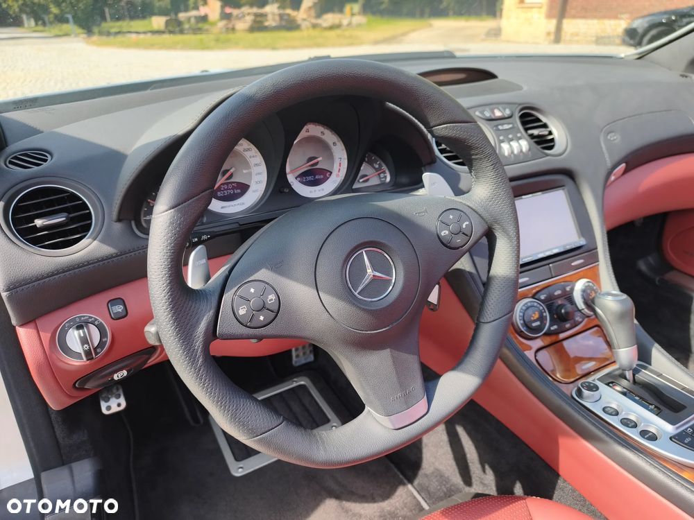 Mercedes-Benz SL 63 AMG SPEEDSHIFT MCT - 13