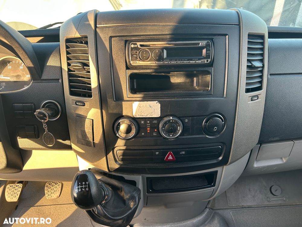 Mercedes-Benz Sprinter 315 CDI BOX LIFT HIDRAULIC SPATE - 19