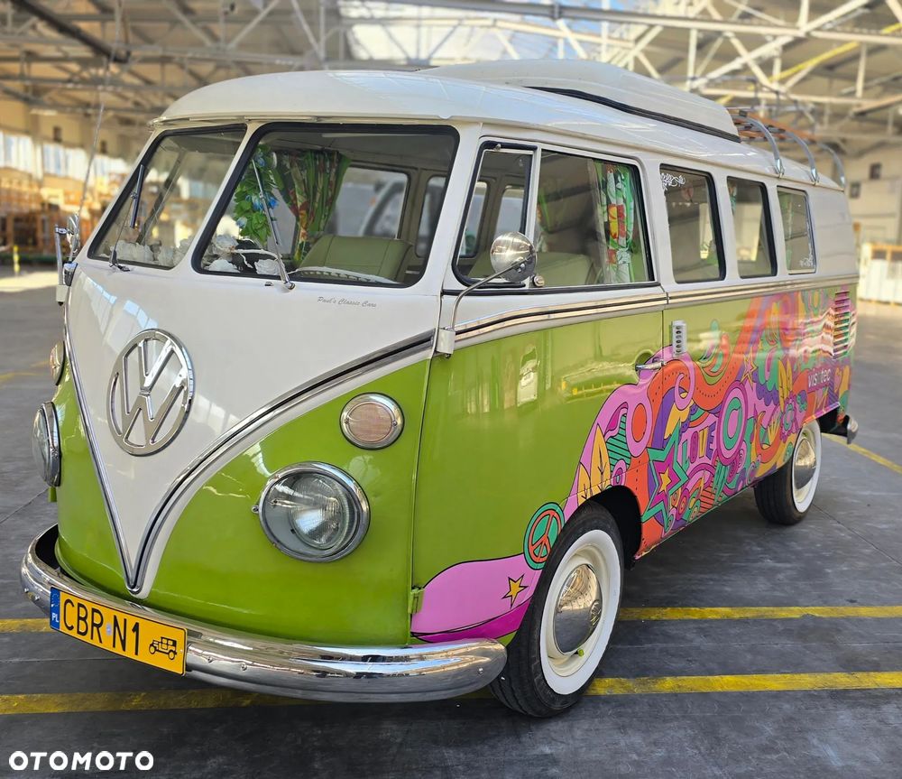 Volkswagen Transporter - 1