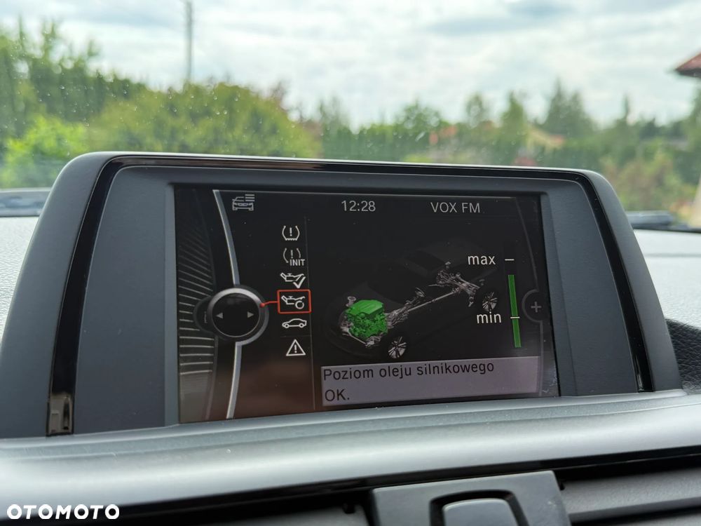 BMW Seria 1 120d Sport Line - 30