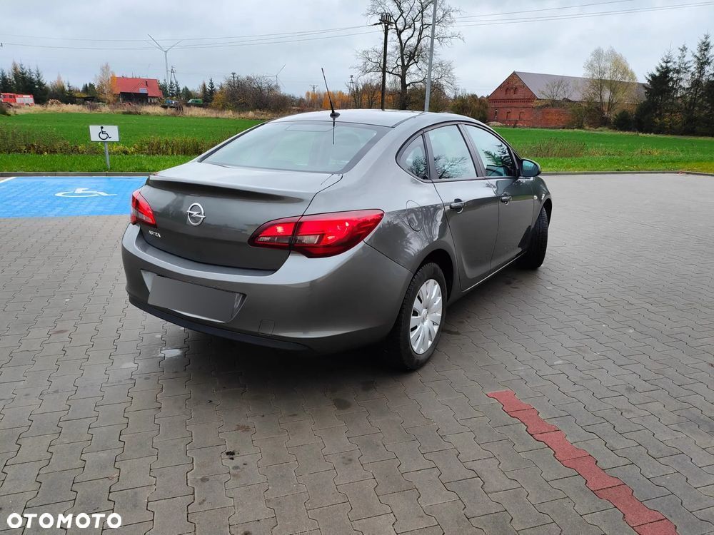 Opel Astra - 11