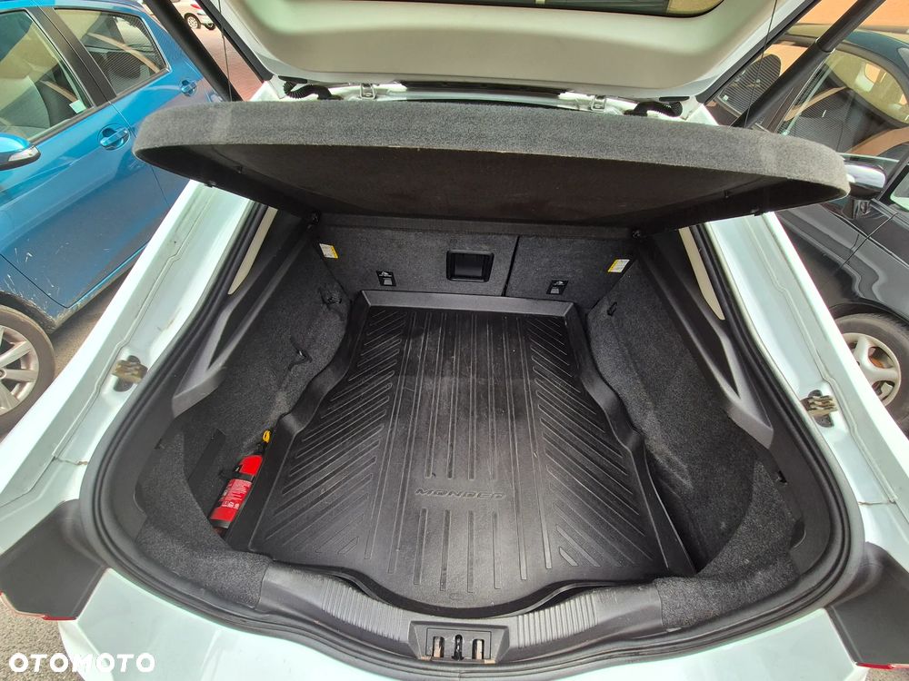 Ford Mondeo - 18