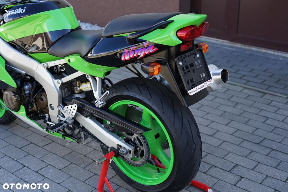 Kawasaki ZX - 24