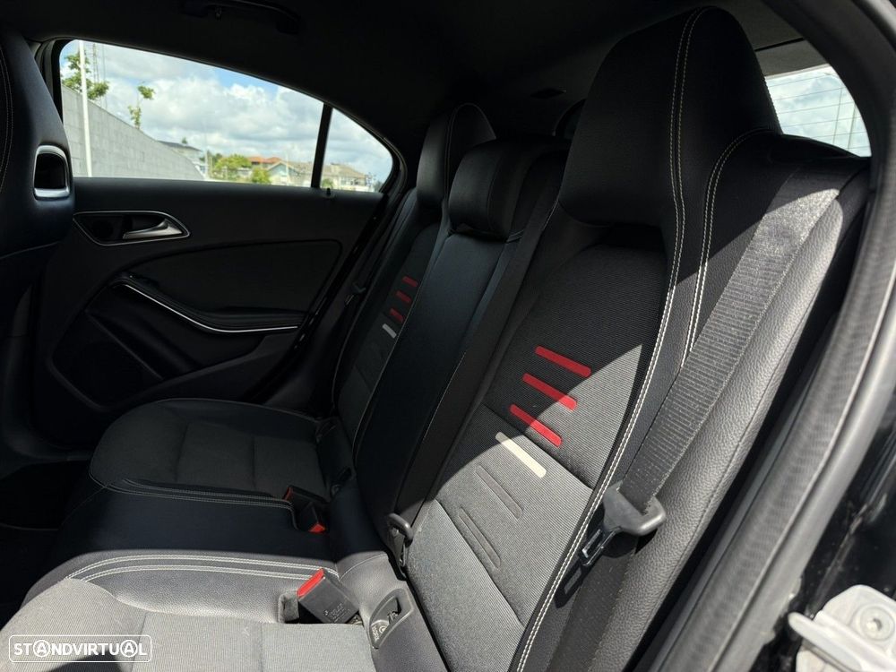 Mercedes-Benz A 180 d Urban - 16