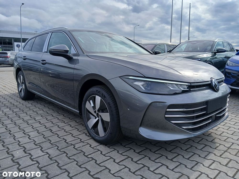 Volkswagen Passat Variant - 4