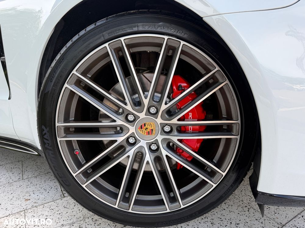 Porsche Panamera 4S Executive - 8