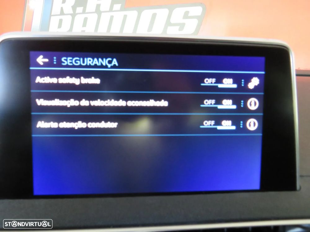 Peugeot 3008 1.6 BlueHDi GT Line EAT6 - 38