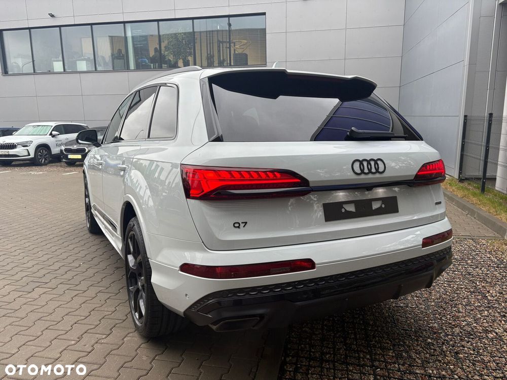 Audi Q7 - 8