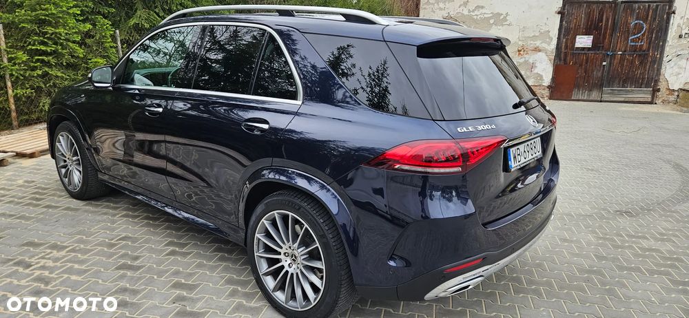 Mercedes-Benz GLE 300 d 4-Matic - 32