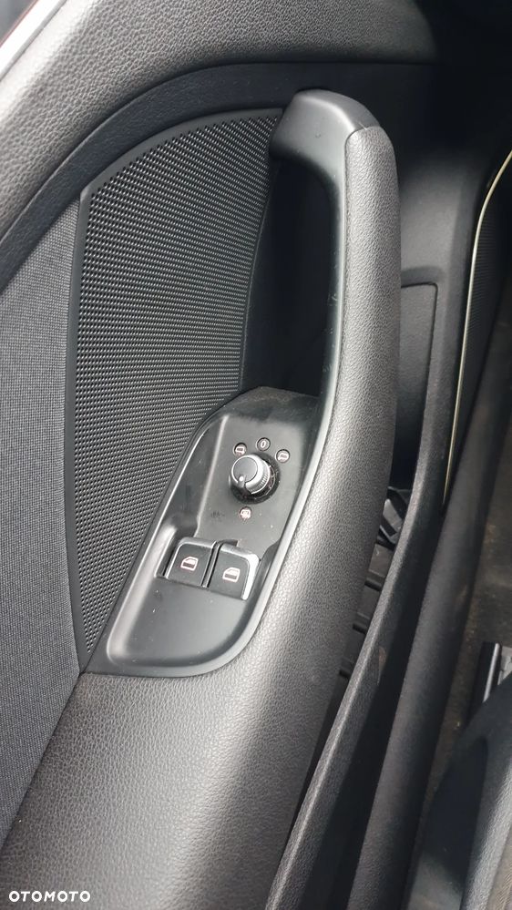 Audi A3 3-drzwiowe 1.6 TDI DPF Attraction - 16