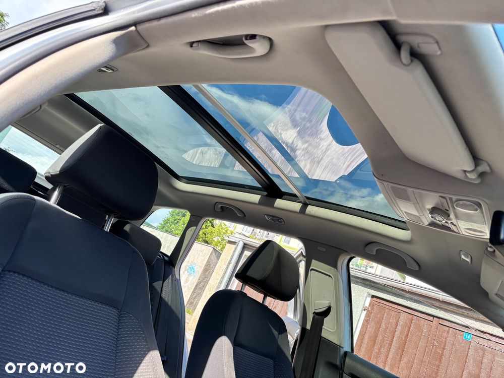 Volkswagen Golf 2.0 TDI Comfortline - 8