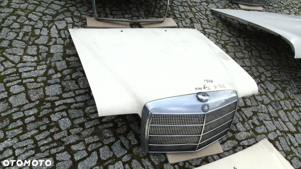 MASKA MERCEDES W 115 - 1