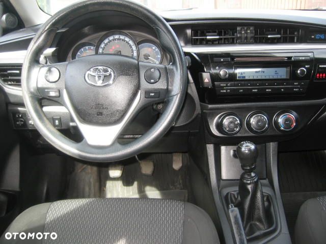 Toyota Corolla 1.4 D-4D Active EU6 - 13