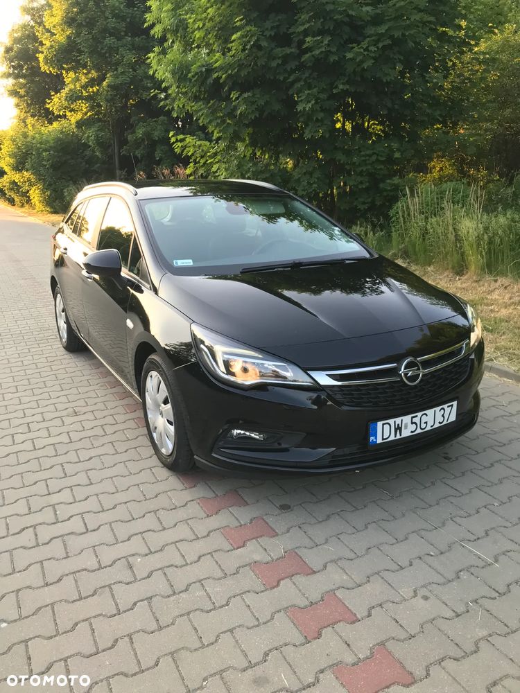 Opel Astra 1.6 CDTI Enjoy S&S - 1
