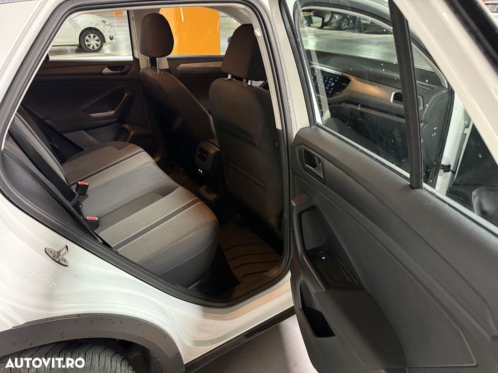 Volkswagen T-ROC 1.5 TSI DSG Style - 12