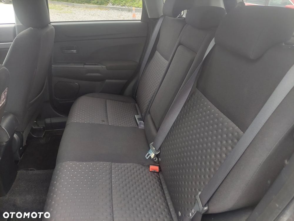 Mitsubishi ASX 1.6 2WD Inform - 23