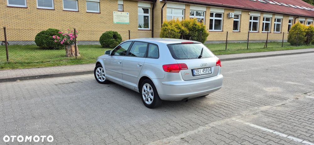 Audi A3 Sportback - 6