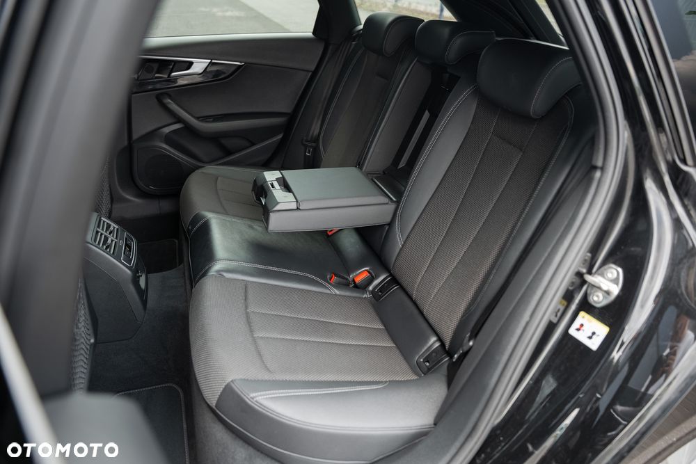 Audi A4 Avant 35 TFSI S tronic S line - 35