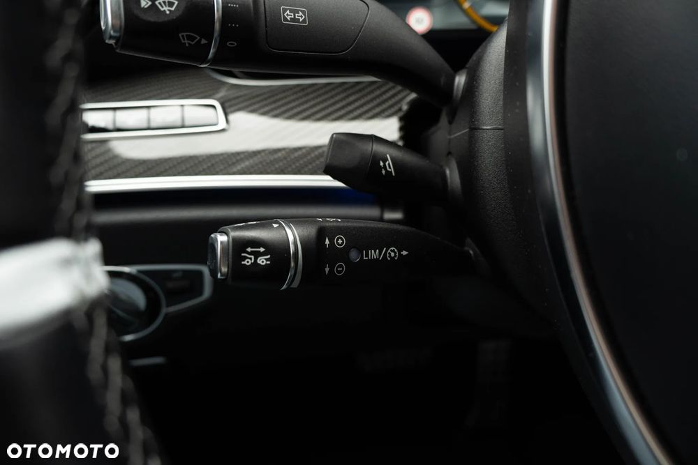 Mercedes-Benz Klasa E AMG 63 S 4Matic+ 9G-TRONIC - 29