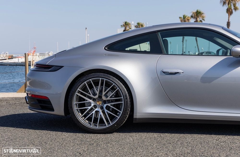 Porsche 911 (992) Carrera 4S PDK - 9