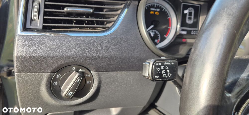 Skoda Octavia 1.4 TSI Ambition - 12