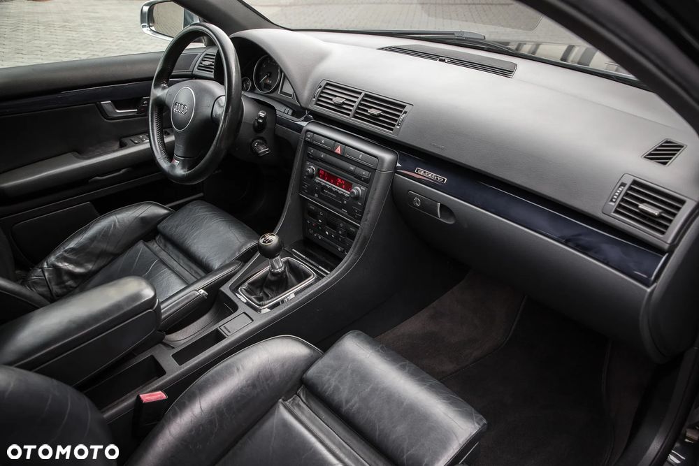 Audi S4 Limousine Standard - 25
