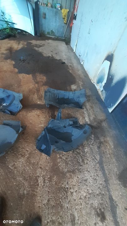 Nadkola mercedes w204 lift - 2