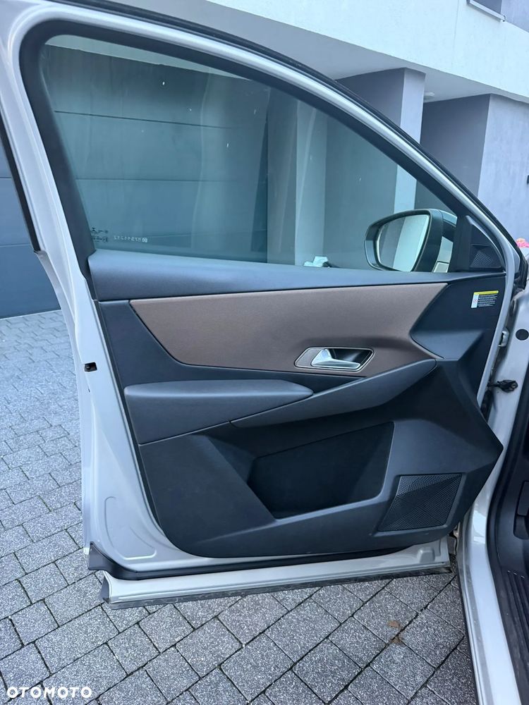 DS Automobiles DS 7 Crossback 1.5 BlueHDi Bastille + - 20