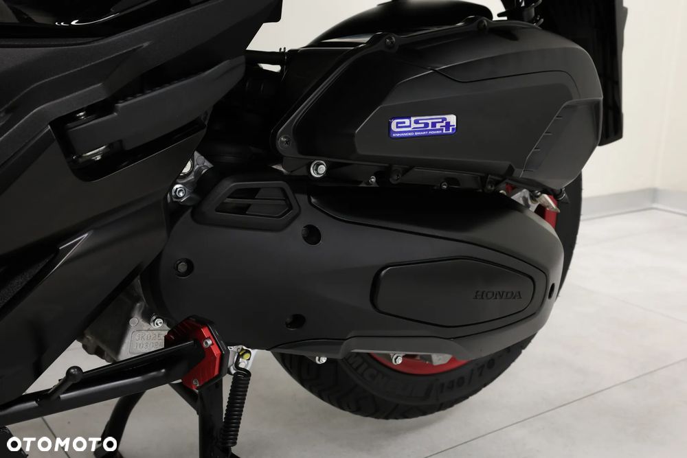 Honda NSS - 37