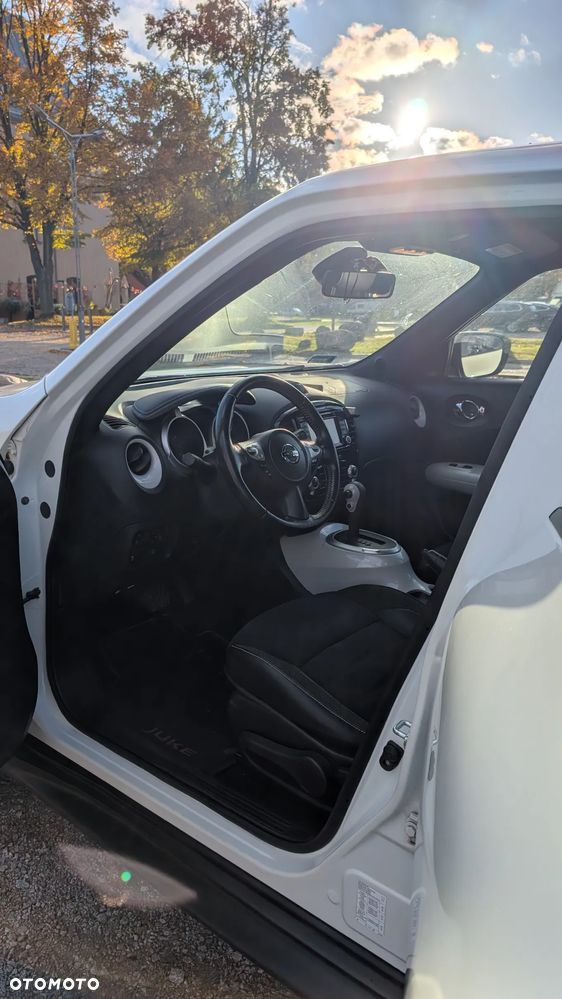 Nissan Juke 1.6 Acenta Xtronic - 10
