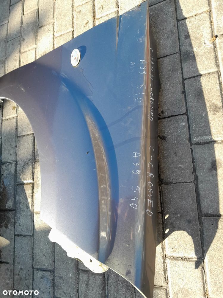 CITROEN C-CROSSER BŁOTNIK PRAWY PRZEDNI PRAWY PRZÓD KOLOR: A39