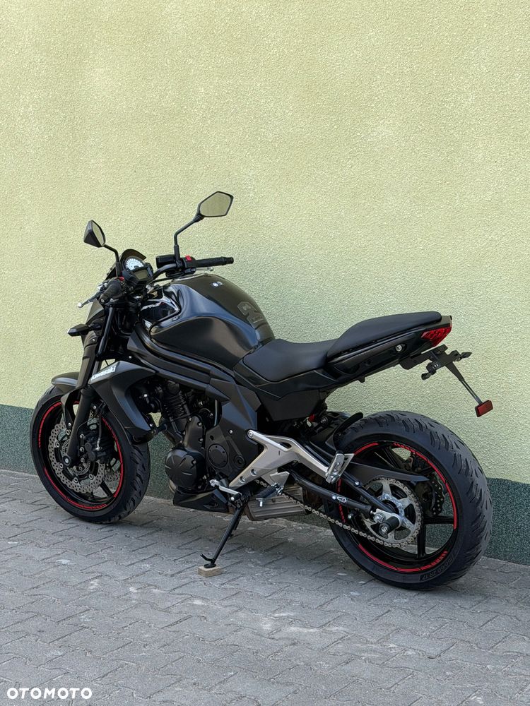 Kawasaki ER - 19
