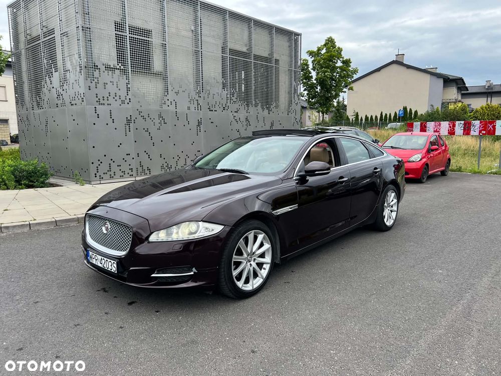 Jaguar XJ 3.0 T AWD Portfolio - 1