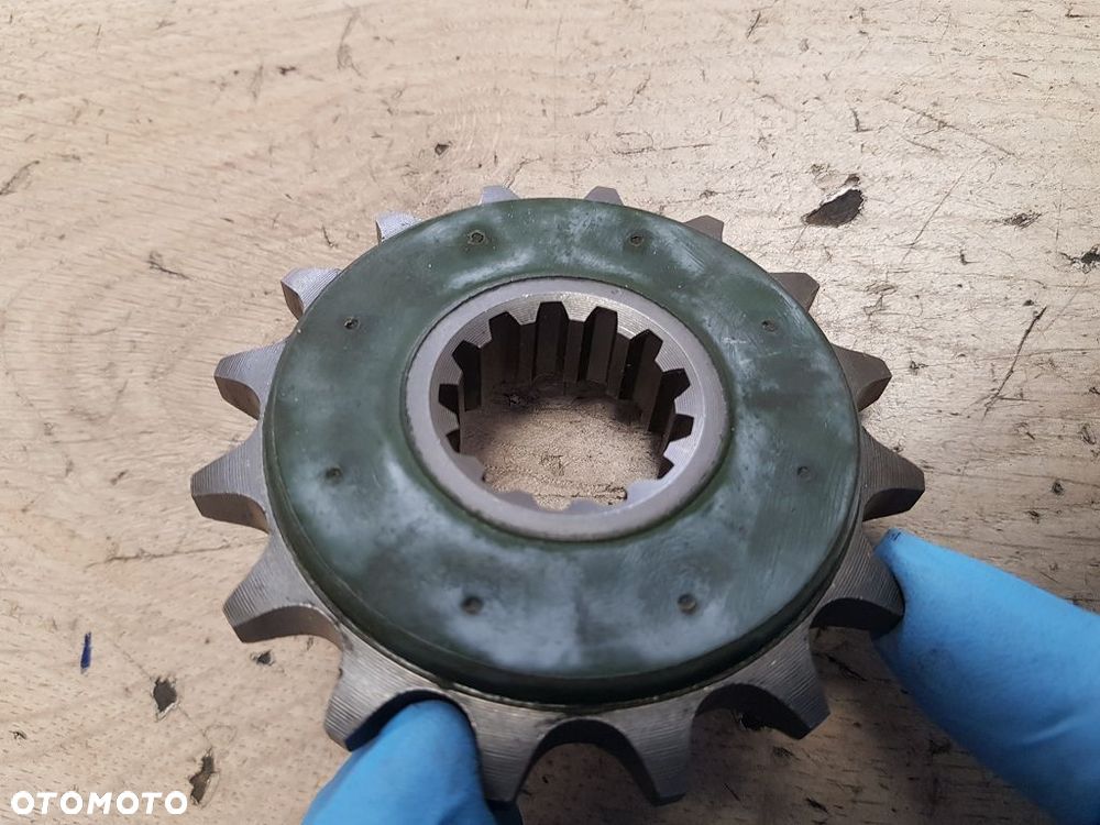 Zębatka napędowa przód Honda VFR750F CBR900RR VF750 VTR1000 CB900 23801-ML7-920 - 6