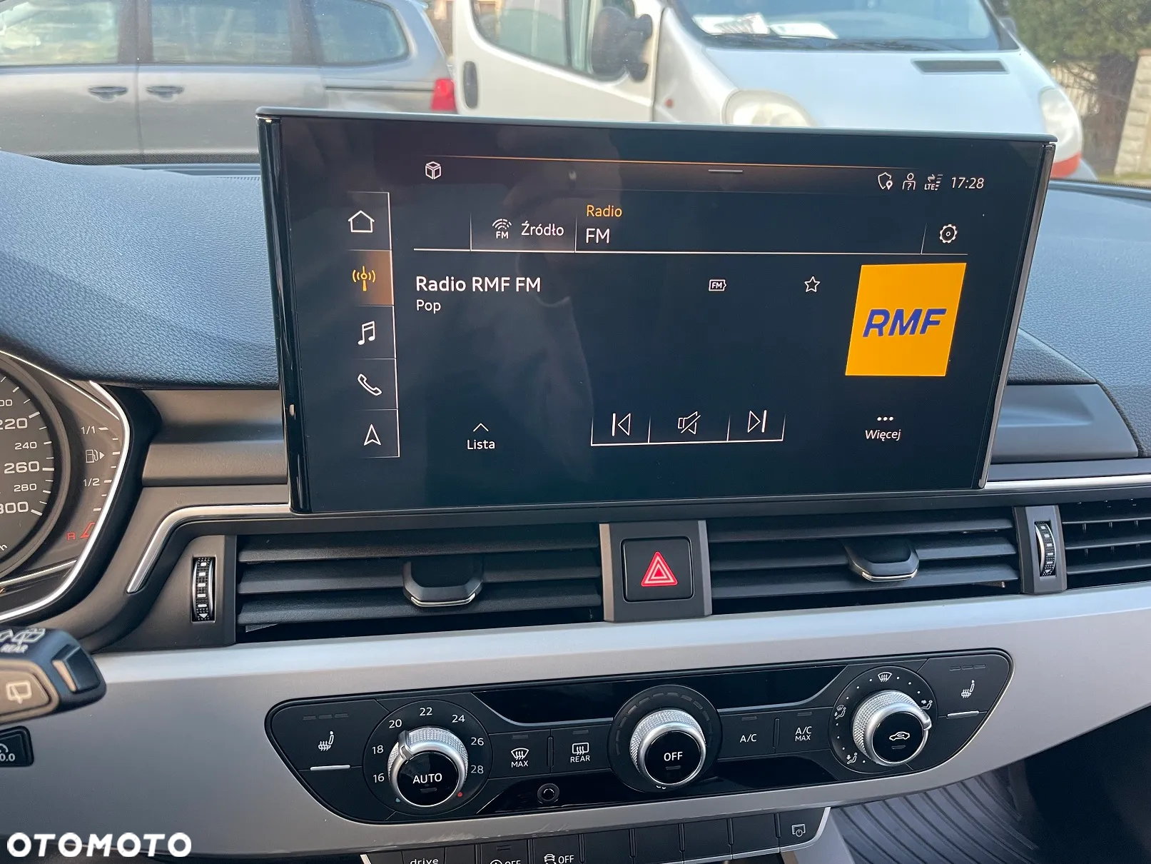 Audi A4 Avant 45 TDI quattro tiptronic - 24