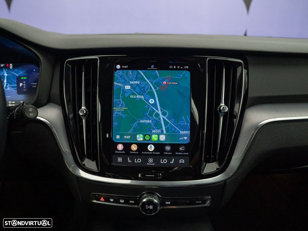 Volvo V60 2.0 T6 AWD TE Essential - 31